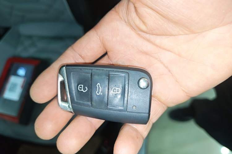 Used Volkswagen Tayron 2023 330TSI Two-Wheel-Drive Luxury Plus Advanced Version Vehicle Key