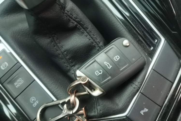 Used Volkswagen Tayron 2023 280TSI Two-Wheel-Drive Luxury Plus Advanced Version Vehicle Key