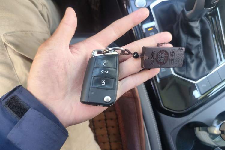 Used Volkswagen Tayron 2023 300TSI Two-Wheel-Drive Luxury Plus Advanced Edition Vehicle Key