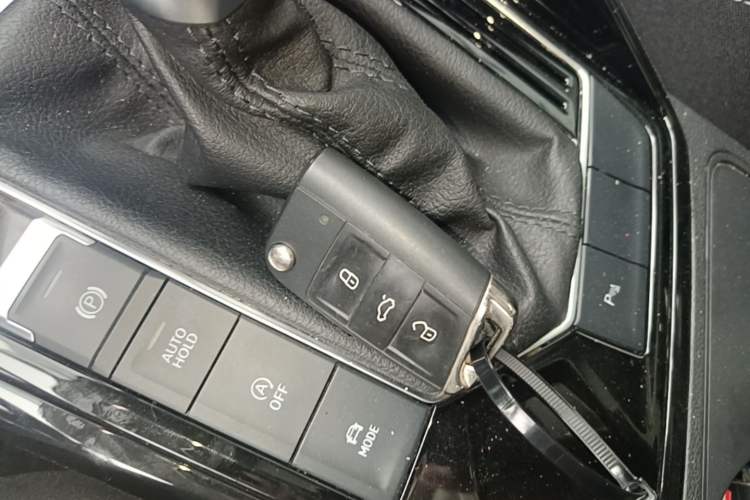 Used Volkswagen Tayron 2023 300TSI Two-Wheel-Drive Luxury Plus Advanced Edition Vehicle Key