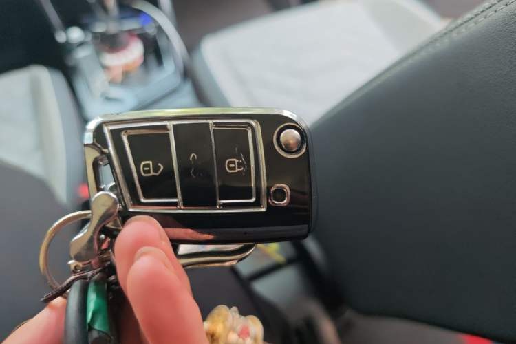 Used Volkswagen Tayron 2023 330TSI Two-Wheel-Drive Luxury Plus Advanced Version Vehicle Key