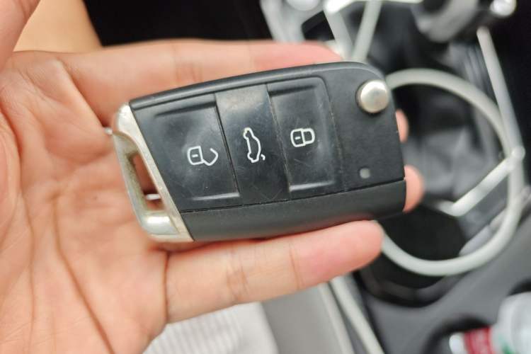 Used Volkswagen Tayron 2023 330TSI Two-Wheel-Drive Luxury Plus Advanced Version Vehicle Key