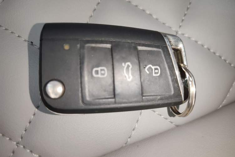 Used Volkswagen Tayron 2023 330TSI Two-Wheel-Drive Luxury Plus Advanced Version Vehicle Key
