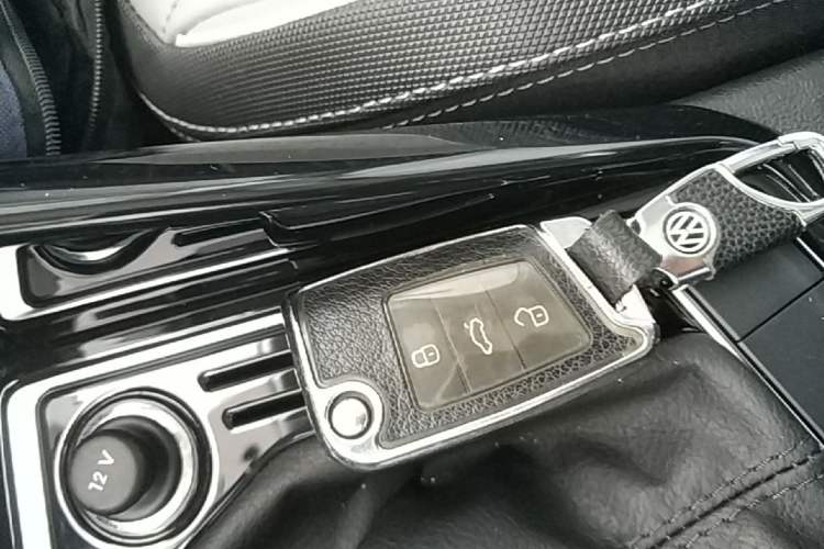 Used Volkswagen Tayron 2023 330TSI Two-Wheel-Drive Luxury Plus Advanced Version Vehicle Key
