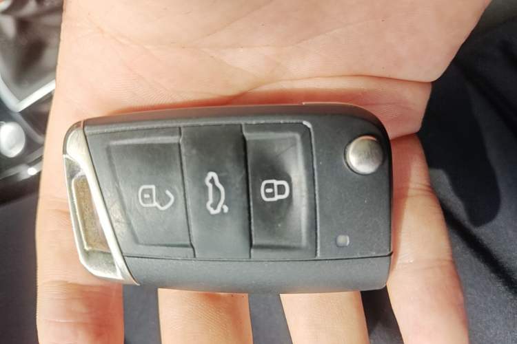 Used Volkswagen Tayron 2023 300TSI Two-Wheel-Drive Luxury Plus Advanced Edition Vehicle Key