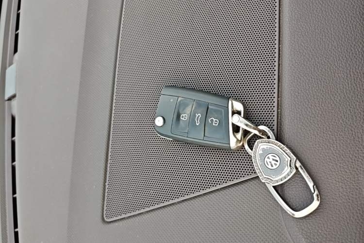 Used Volkswagen Tayron 2023 330TSI Two-Wheel-Drive Luxury Plus Advanced Version Vehicle Key
