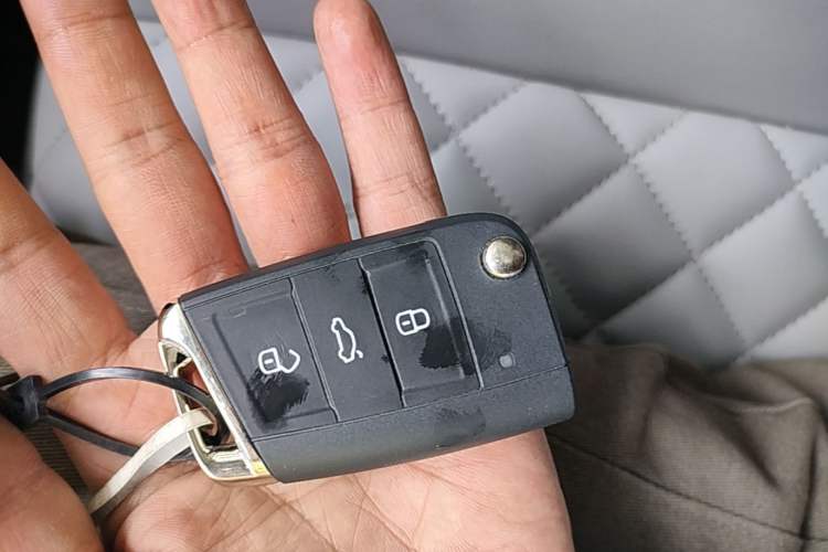 Used Volkswagen Tayron 2023 300TSI Two-Wheel-Drive Luxury Plus Advanced Edition Vehicle Key