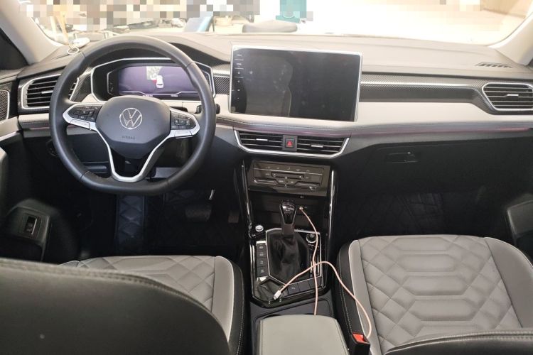 Used Volkswagen Tayron 2024 300TSI Two-Wheel-Drive Luxury Plus Advanced Version Center Console
