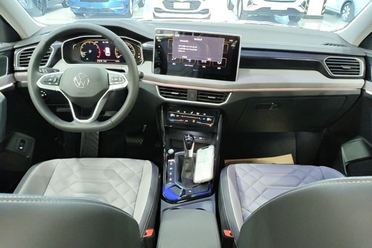 Used Volkswagen Tayron 2024 330TSI Two-Wheel Drive Luxury Plus Advanced Version Center Console