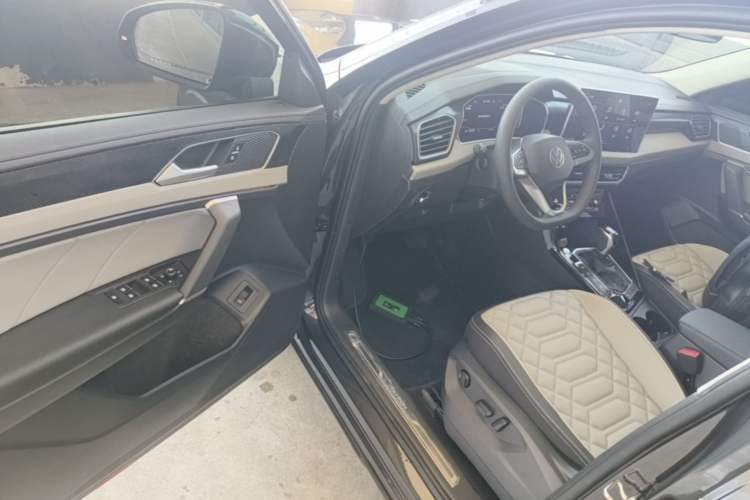 Used Volkswagen Tayron 2024 330TSI Two-Wheel Drive Luxury Plus Advanced Version Driver Seat