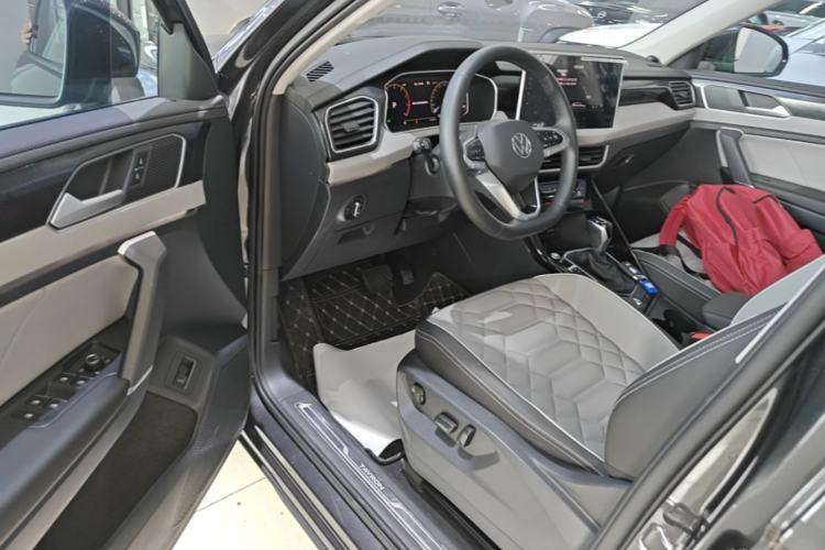 Used Volkswagen Tayron 2024 330TSI Two-Wheel Drive Luxury Plus Advanced Version Driver Seat