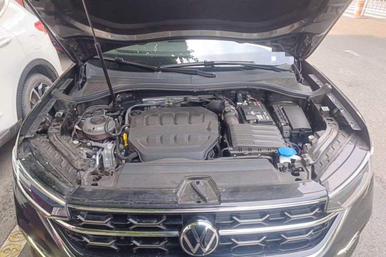 Used Volkswagen Tayron 2024 330TSI Two-Wheel Drive Luxury Plus Advanced Version Engine Bay