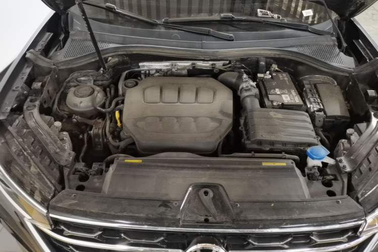 Used Volkswagen Tayron 2024 330TSI Two-Wheel Drive Luxury Plus Advanced Version Engine Bay