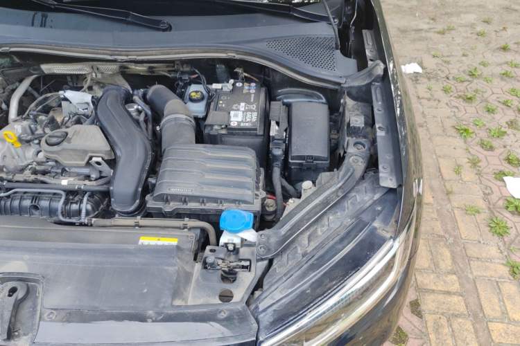 Used Volkswagen Tayron 2024 300TSI Two-Wheel-Drive Luxury Plus Advanced Version Engine Bay Left