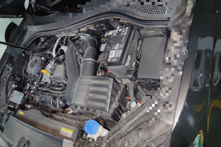 Used Volkswagen Tayron 2024 300TSI Two-Wheel-Drive Luxury Plus Advanced Version Engine Bay Left