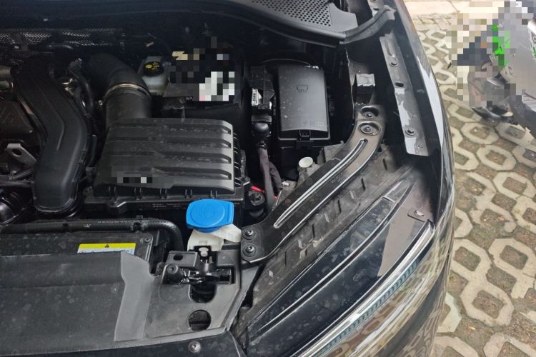 Used Volkswagen Tayron 2024 300TSI Two-Wheel-Drive Luxury Plus Advanced Version Engine Bay Left