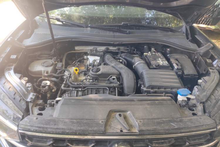 Used Volkswagen Tayron 2024 300TSI Two-Wheel-Drive Luxury Plus Advanced Version Engine Bay