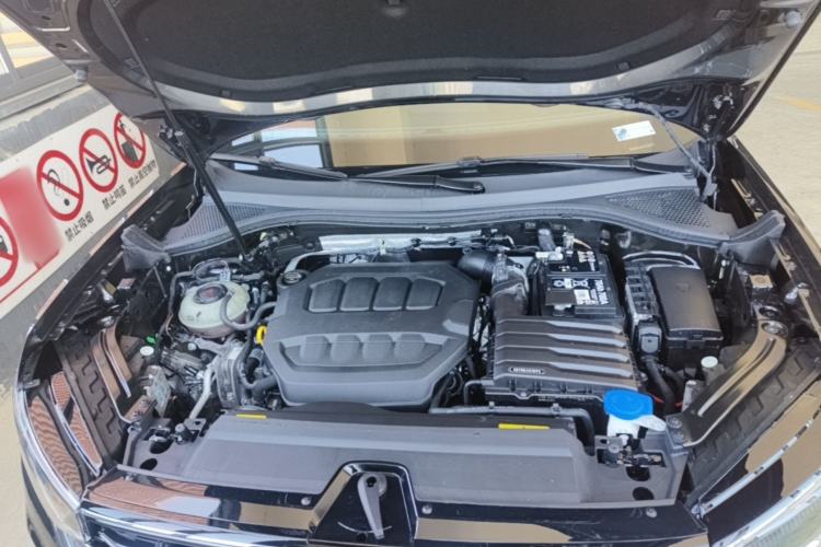 Used Volkswagen Tayron 2024 330TSI Two-Wheel Drive Luxury Plus Advanced Version Engine Bay
