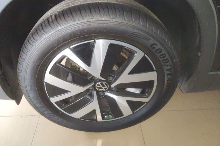 Used Volkswagen Tayron 2024 300TSI Two-Wheel-Drive Luxury Plus Advanced Version Exterior 4