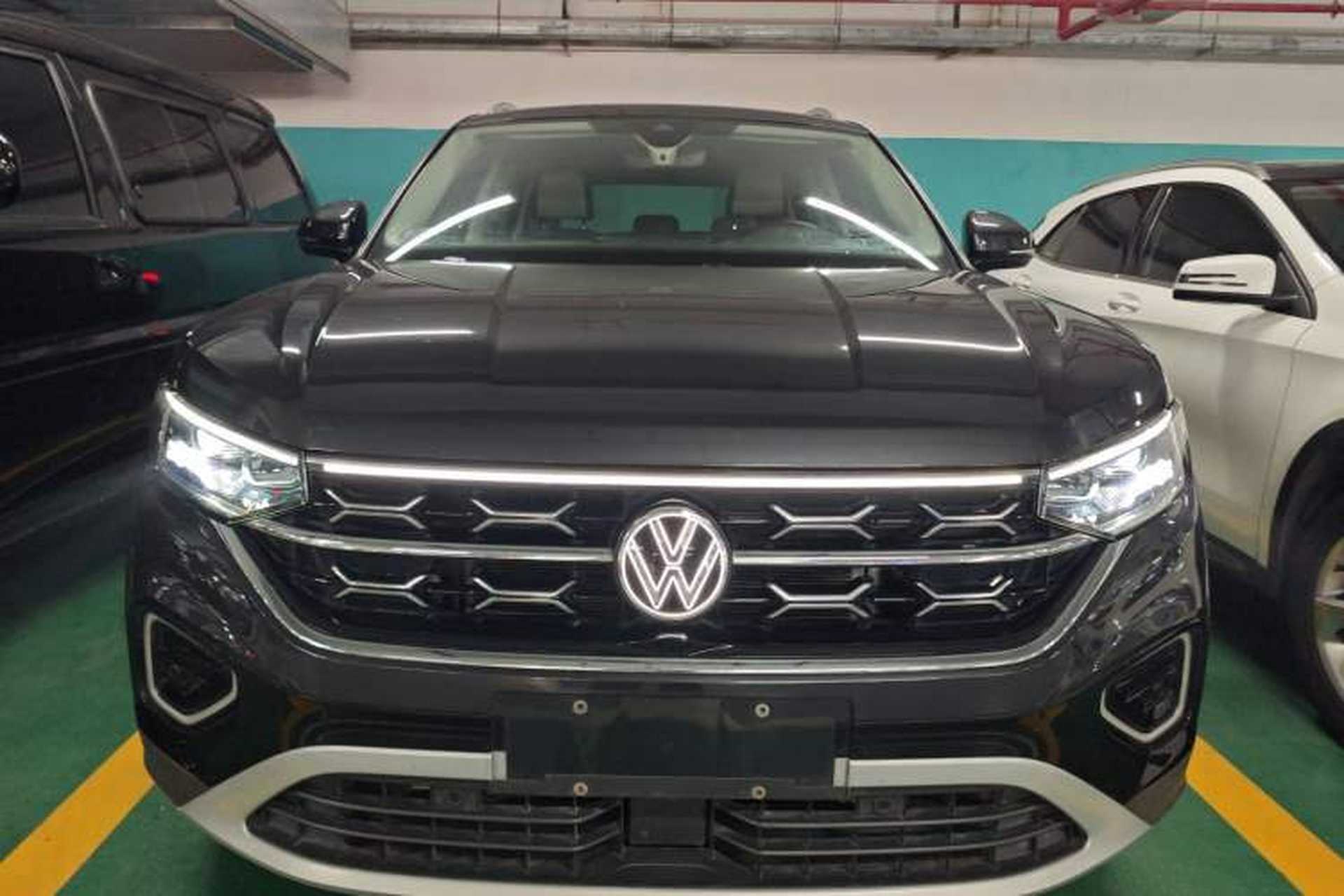 Used Volkswagen Tayron 2024 330TSI Two-Wheel Drive Luxury Plus Advanced Version Front