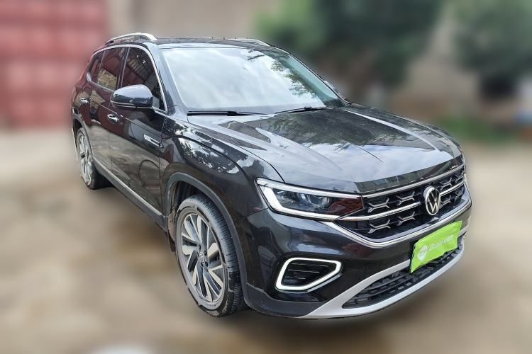 Used Volkswagen Tayron 2024 300TSI Two-Wheel-Drive Luxury Plus Advanced Version Front Right 45 Deg