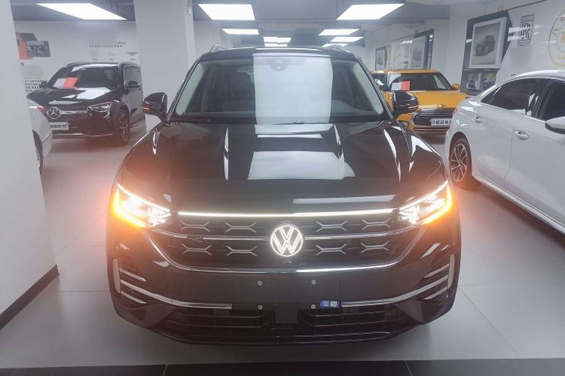 Used Volkswagen Tayron 2024 380TSI Four-Wheel Drive R-Line High-Energy Version Front