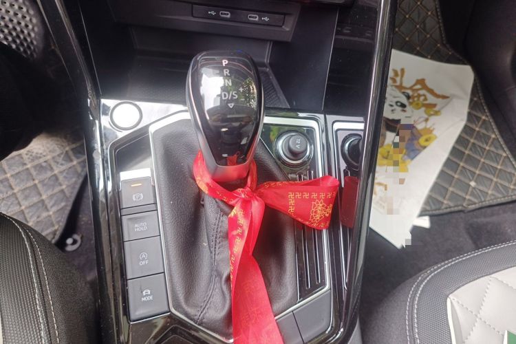 Used Volkswagen Tayron 2024 330TSI Two-Wheel Drive Luxury Plus Advanced Version Gear Lever