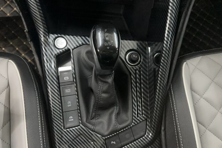 Used Volkswagen Tayron 2024 330TSI Two-Wheel Drive Luxury Plus Advanced Version Gear Lever