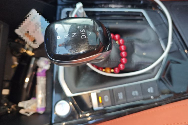 Used Volkswagen Tayron 2024 300TSI Two-Wheel-Drive Luxury Plus Advanced Version Gear Lever