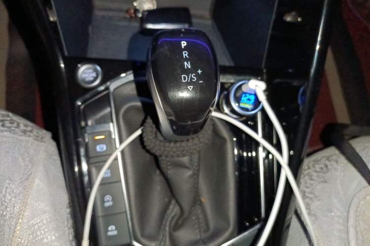 Used Volkswagen Tayron 2024 330TSI Two-Wheel Drive R-Line High-Energy Version Gear Lever