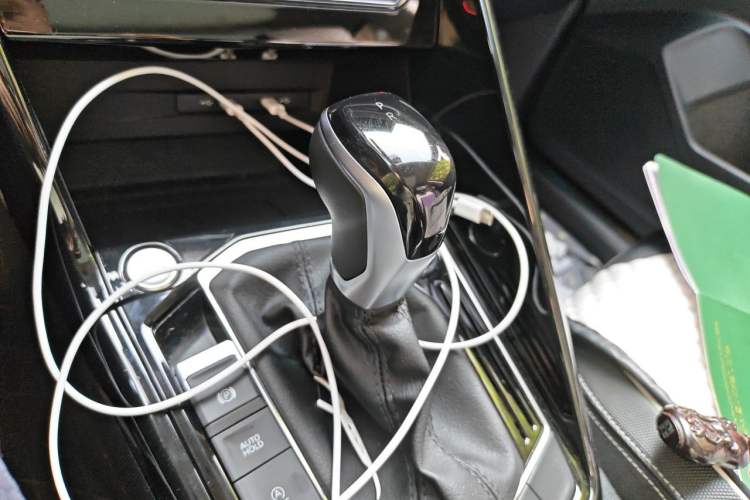 Used Volkswagen Tayron 2024 330TSI Two-Wheel Drive Luxury Plus Advanced Version Gear Lever