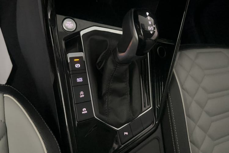 Used Volkswagen Tayron 2024 300TSI Two-Wheel-Drive Luxury Plus Advanced Version Gear Lever