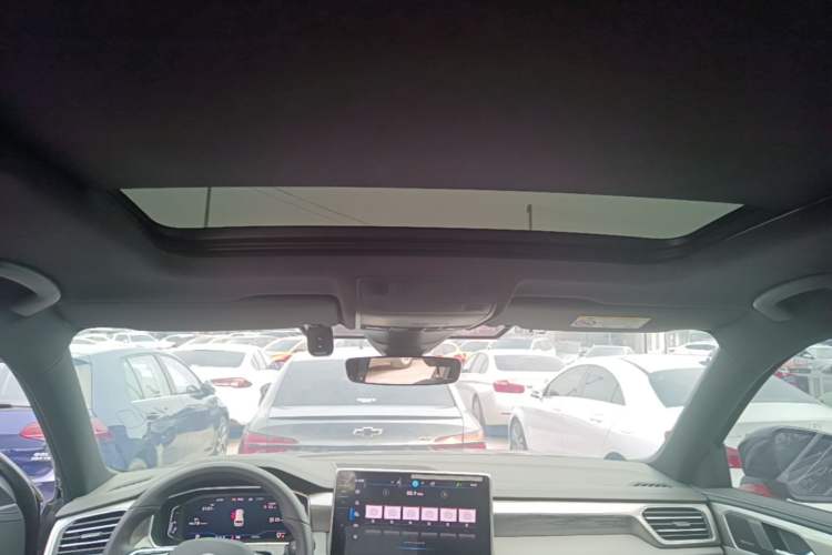 Used Volkswagen Tayron 2024 380TSI All-Wheel Drive R-Line Pro Smart Edition Headliner