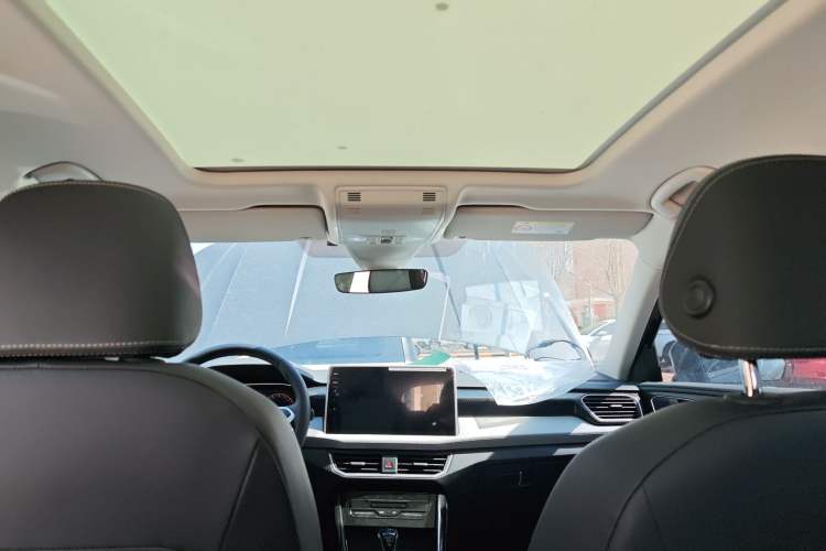 Used Volkswagen Tayron 2024 300TSI Two-Wheel-Drive Luxury Plus Advanced Version Headliner