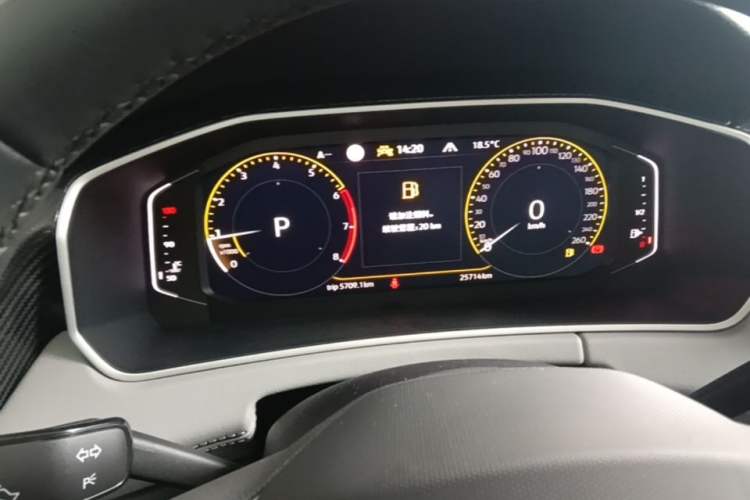 Used Volkswagen Tayron 2024 300TSI Two-Wheel-Drive Luxury Plus Advanced Version Instrument Cluster