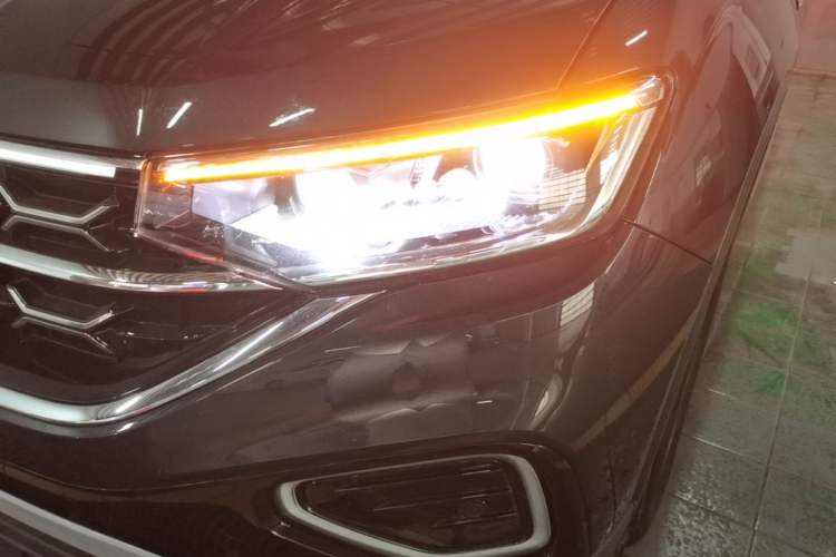 Used Volkswagen Tayron 2024 330TSI Two-Wheel Drive Luxury Plus Advanced Version Left Front Headlight