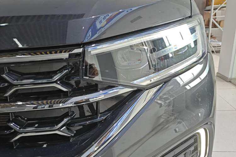 Used Volkswagen Tayron 2024 330TSI Two-Wheel Drive Luxury Plus Advanced Version Left Front Headlight