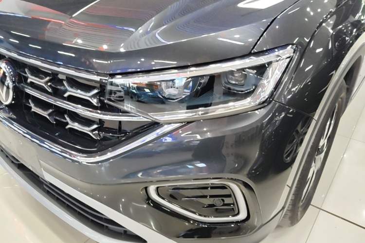 Used Volkswagen Tayron 2024 330TSI Two-Wheel Drive Luxury Plus Advanced Version Left Front Headlight