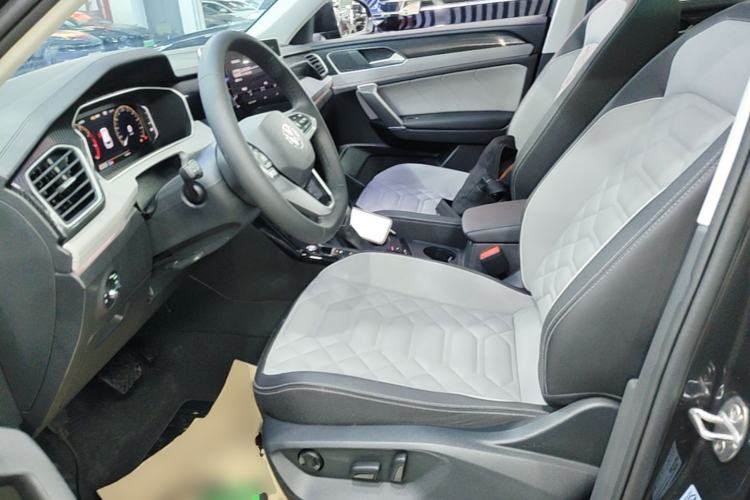 Used Volkswagen Tayron 2024 330TSI Two-Wheel Drive Luxury Plus Advanced Version Left Front Seat