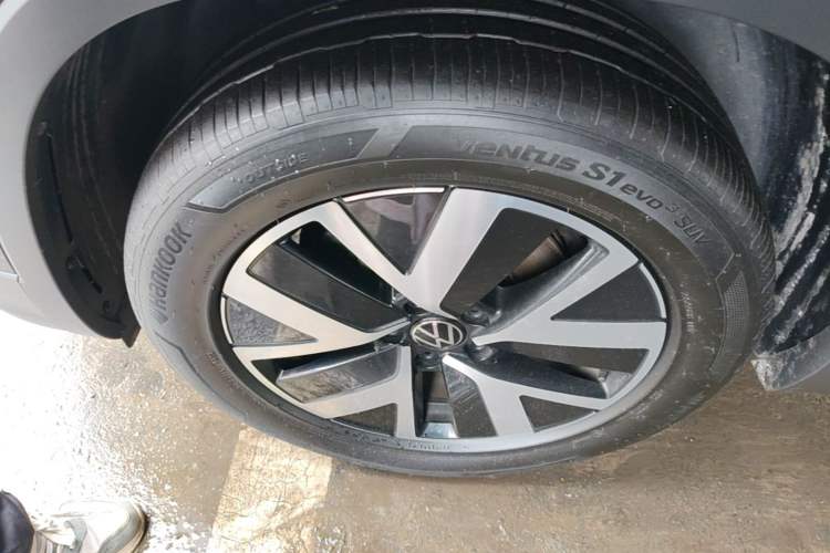 Used Volkswagen Tayron 2024 330TSI Two-Wheel Drive Luxury Plus Advanced Version Left Front Wheel Hub