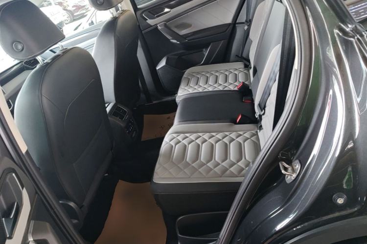 Used Volkswagen Tayron 2024 330TSI Two-Wheel Drive Luxury Plus Advanced Version Left Rear Seat