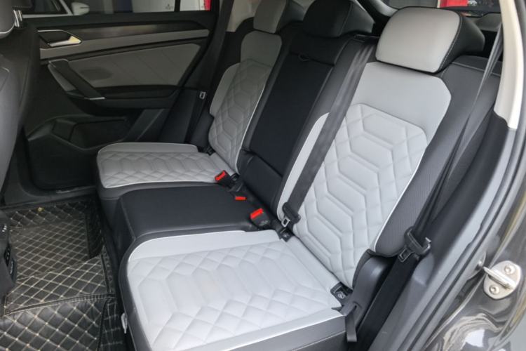 Used Volkswagen Tayron 2024 300TSI Two-Wheel-Drive Luxury Plus Advanced Version Left Rear Seat