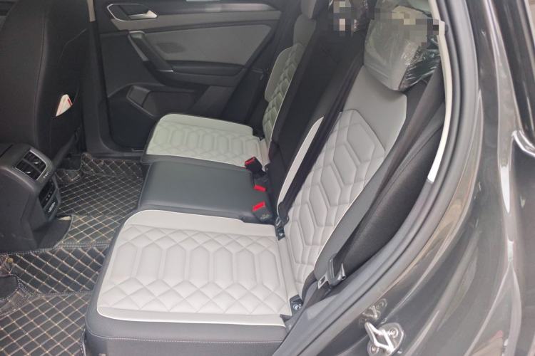 Used Volkswagen Tayron 2024 300TSI Two-Wheel-Drive Luxury Plus Advanced Version Left Rear Seat