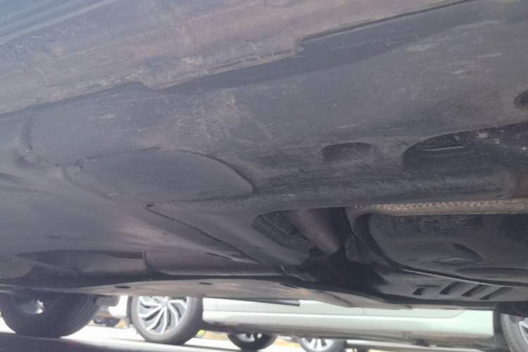 Used Volkswagen Tayron 2024 330TSI Two-Wheel Drive Luxury Plus Advanced Version Left Side Sill