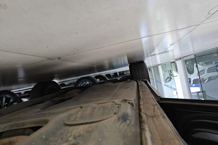Used Volkswagen Tayron 2024 330TSI Two-Wheel Drive Luxury Plus Advanced Version Left Side Sill
