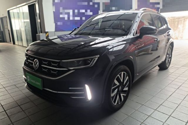 Używany Volkswagen Tayron 2024 330TSI Two-Wheel Drive R-Line High-Energy Version