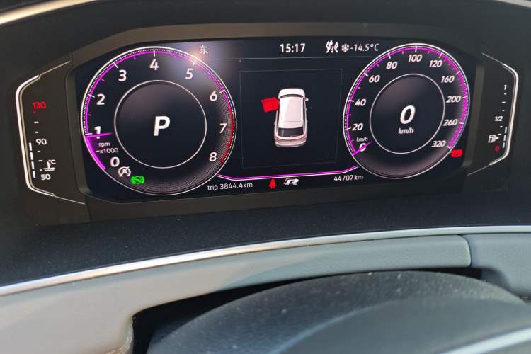 Used Volkswagen Tayron 2024 300TSI Two-Wheel-Drive Luxury Plus Advanced Version Odometer Close Up