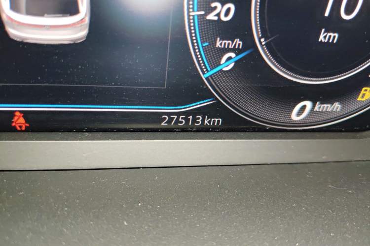 Used Volkswagen Tayron 2024 330TSI Two-Wheel Drive Luxury Plus Advanced Version Odometer Close Up