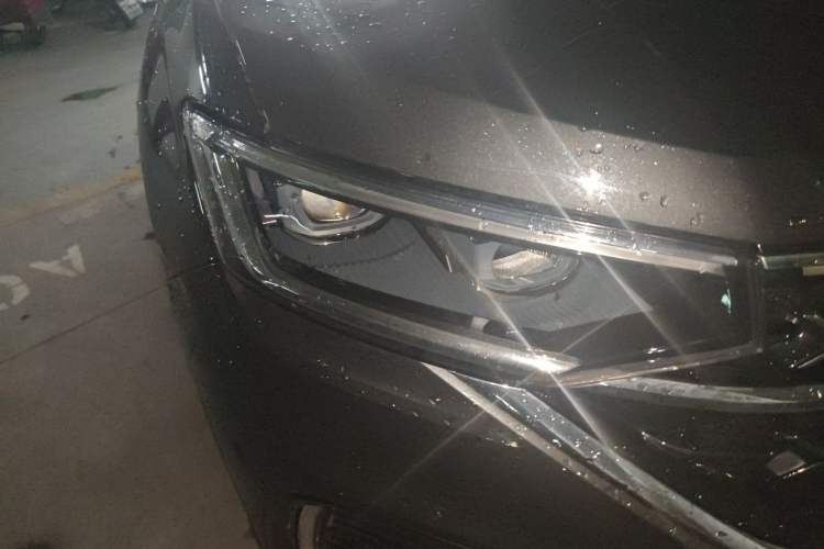 Used Volkswagen Tayron 2024 300TSI Two-Wheel-Drive Luxury Plus Advanced Version Right Front Headlight