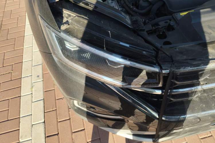 Used Volkswagen Tayron 2024 330TSI Two-Wheel Drive Luxury Plus Advanced Version Right Front Headlight